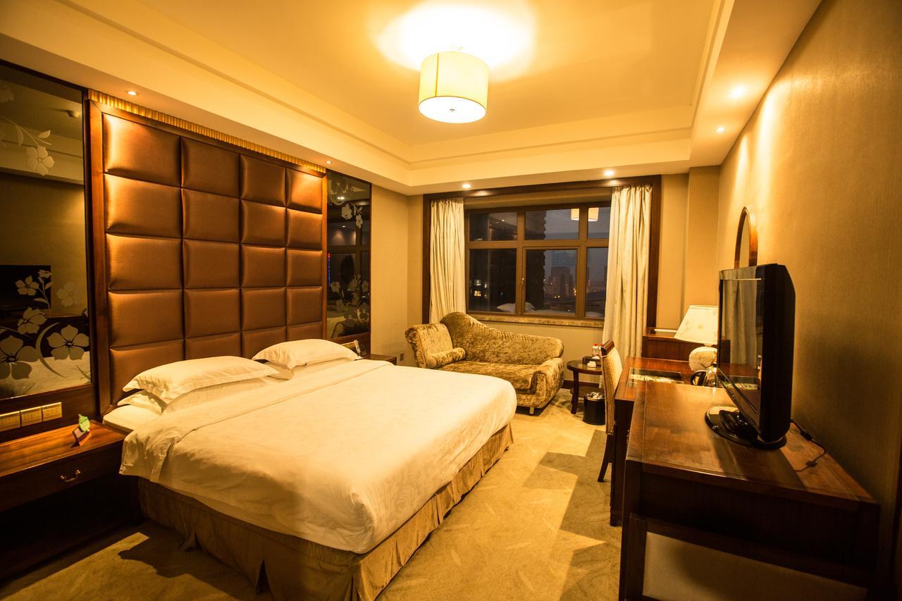 Hailian International Hotel Ji'an  Exterior photo