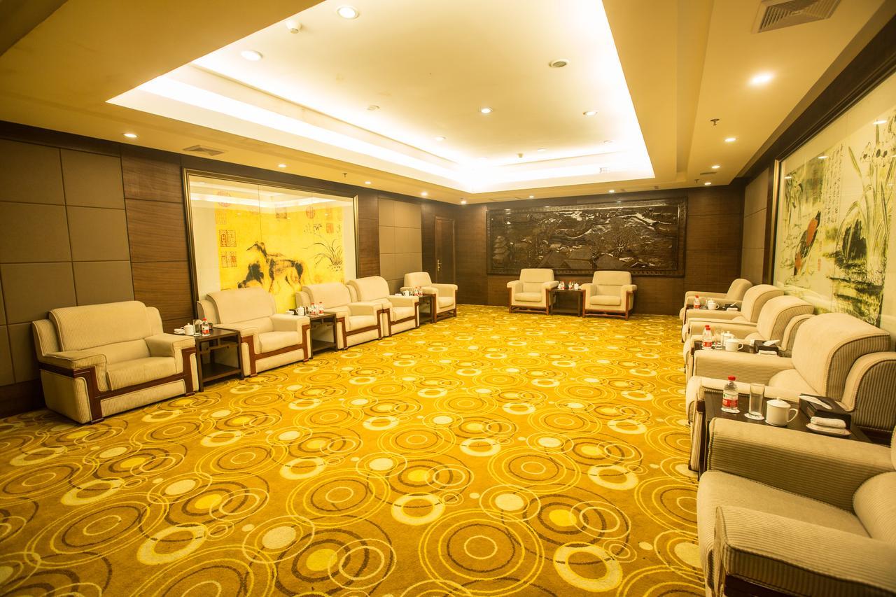 Hailian International Hotel Ji'an  Exterior photo