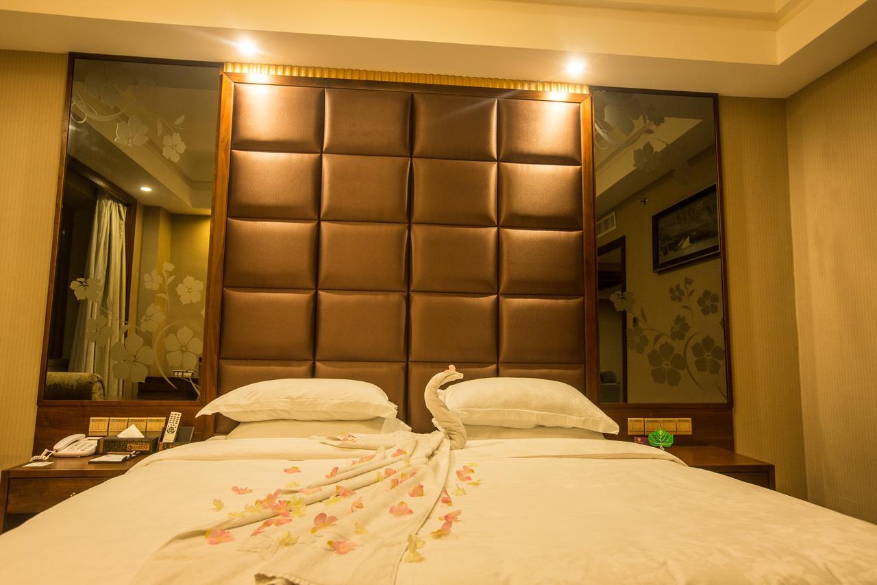 Hailian International Hotel Ji'an  Exterior photo